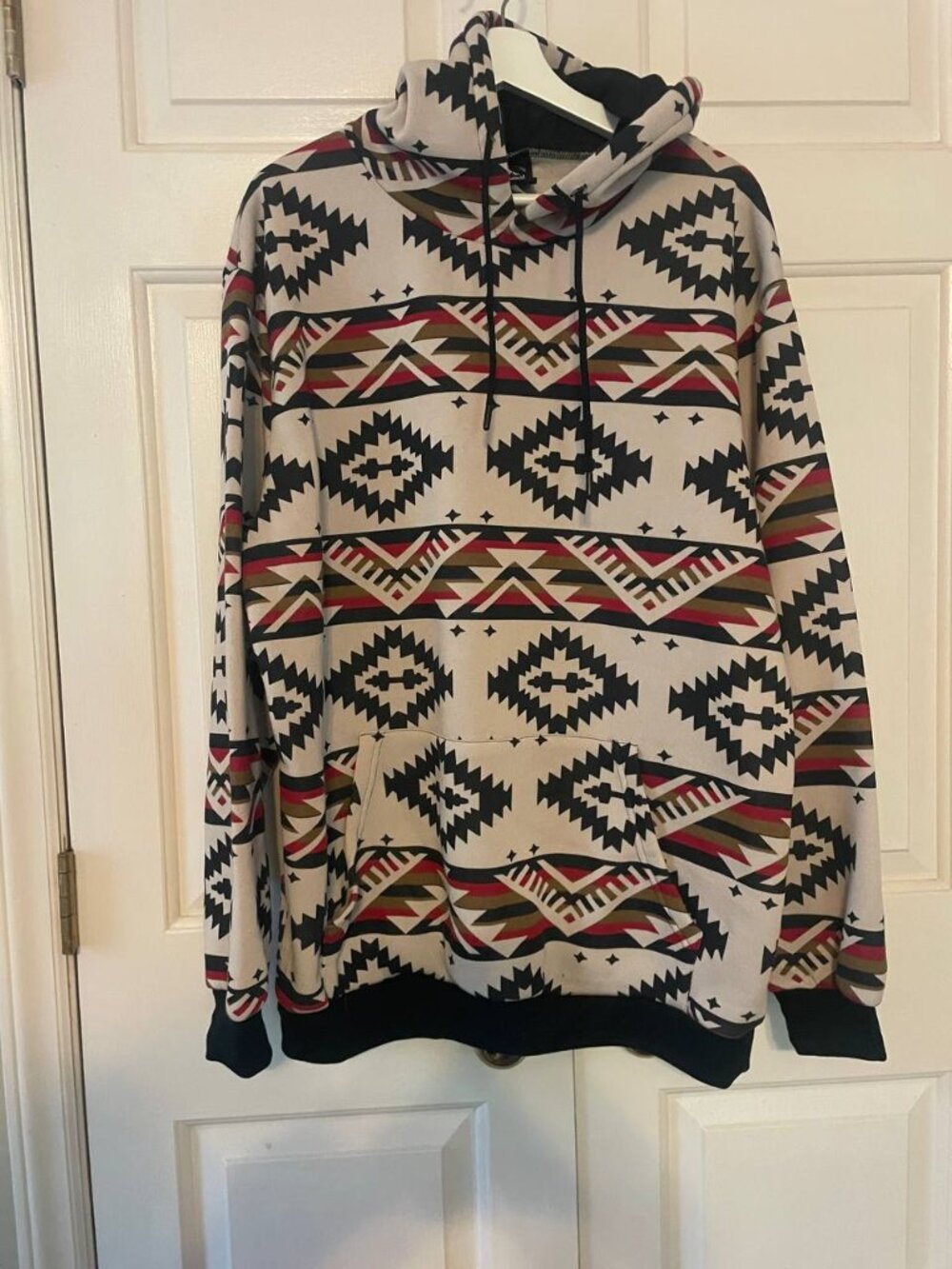 NWT Aztec Hoodie L - Boho Streetwear Vibe Navajo sweatshirt men’s